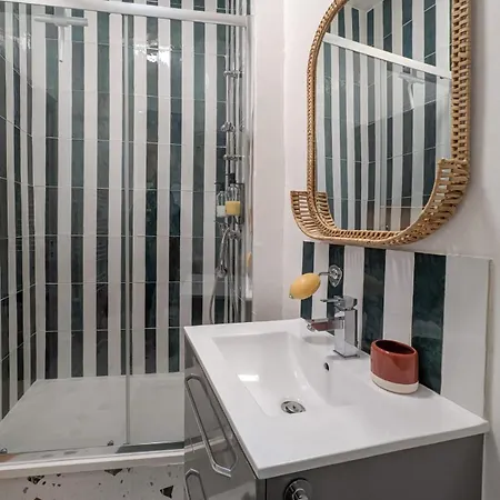 Mourillon Proche Plages Apartamento *